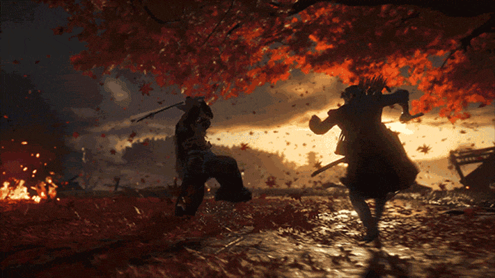 Cena do jogo Ghost of Tsushima. O GIF mostra um duelo entre dois samurais em frente a um sol poente, sob uma árvore que derruba folhas vermelhas. À esquerda e à direita há estruturas pegando fogo, com o vento soprando a fumaça para a esquerda. De longe, flechas em chamas atingem as estruturas. No centro da imagem, Jin tenta acertar um golpe com sua espada, mas erra e é forçado a repelir o contra-ataque de sua oponente. Os movimentos dos dois fazem as folhas no chão voarem para cima e para os lados. Ao longe é possível ver uma floresta e uma torre se erguendo ao lado do Sol.
