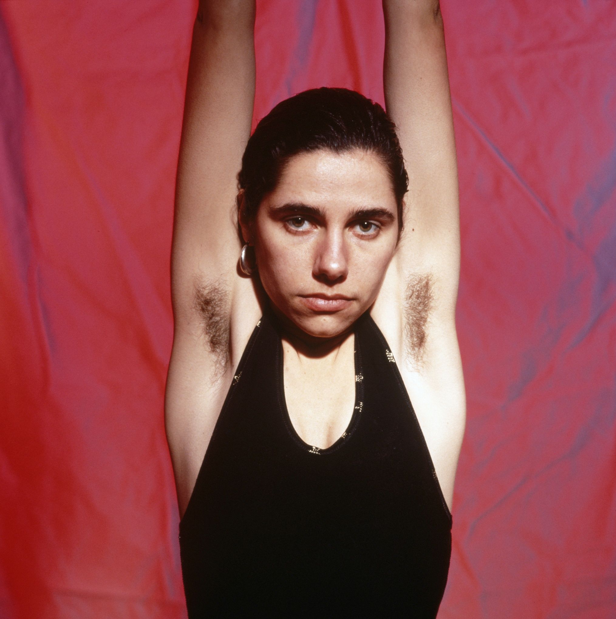 Ainda não nos livramos da raiva de PJ Harvey – Persona